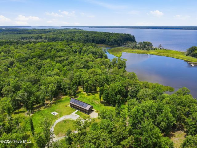4725 Creeks Junction Road, Blounts Creek, NC 27814