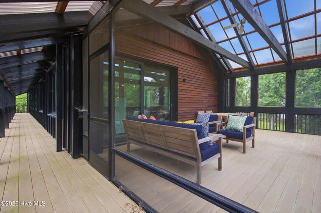4725 Creeks Junction Road, Blounts Creek, NC 27814