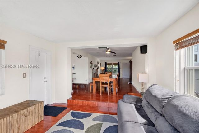 234 SE 3rd Ter, Dania Beach, FL 33004