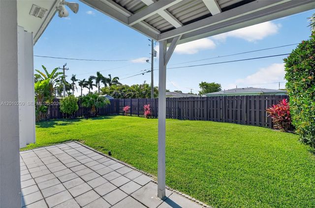 234 SE 3rd Ter, Dania Beach, FL 33004