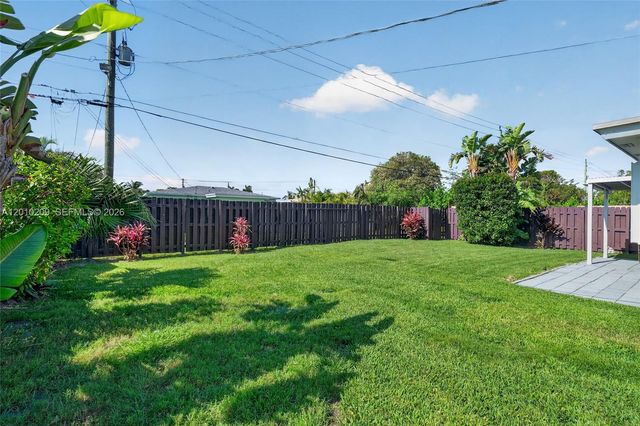 234 SE 3rd Ter, Dania Beach, FL 33004