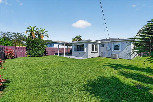 234 SE 3rd Ter, Dania Beach, FL 33004