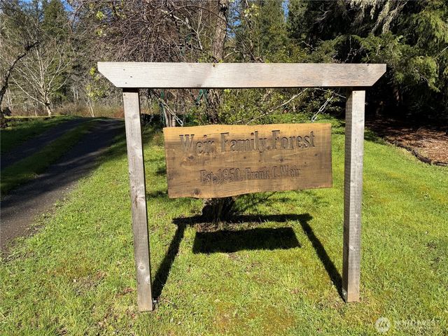 2750 Leland Valley Road W, Quilcene, WA 98376
