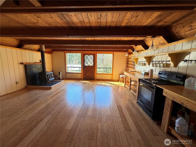 2750 Leland Valley Road W, Quilcene, WA 98376