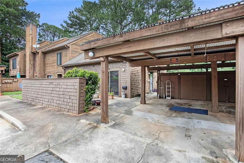 90 Willowick Drive, Lithonia, GA 30038