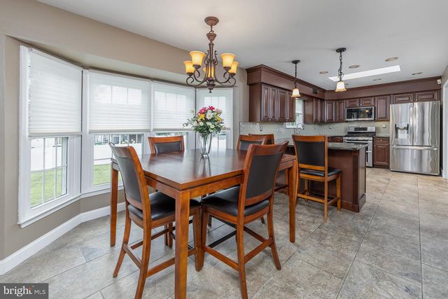 2 WALTON DR, Sewell, NJ 08080