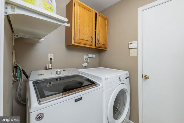 2 WALTON DR, Sewell, NJ 08080