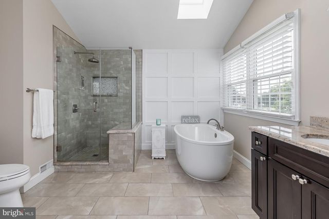 2 WALTON DR, Sewell, NJ 08080