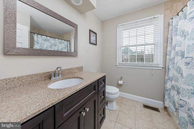 2 WALTON DR, Sewell, NJ 08080