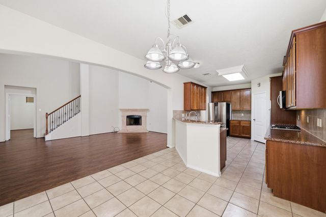2117 Rushing Spring Drive, Pearland, TX 77584