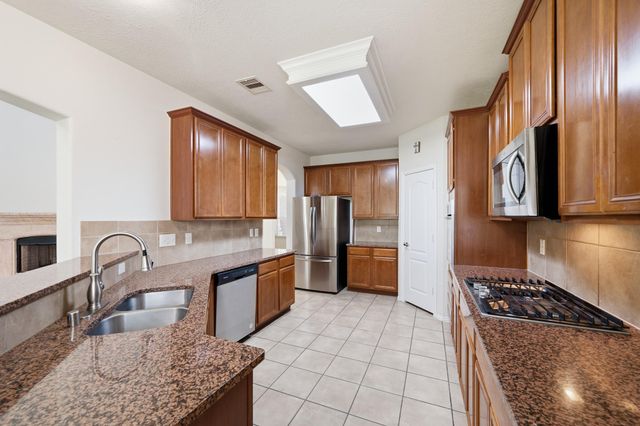 2117 Rushing Spring Drive, Pearland, TX 77584