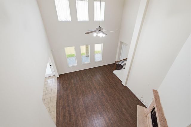 2117 Rushing Spring Drive, Pearland, TX 77584