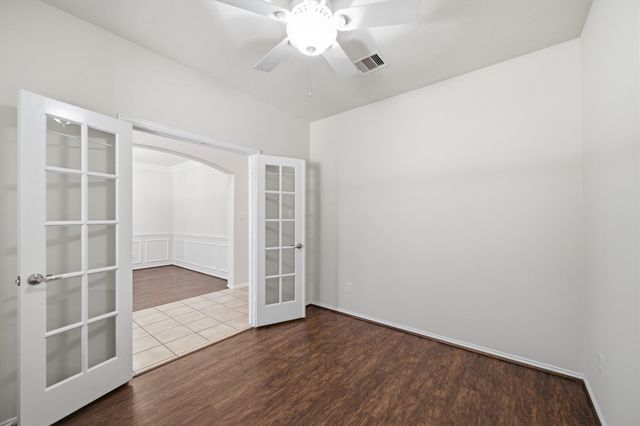 2117 Rushing Spring Drive, Pearland, TX 77584