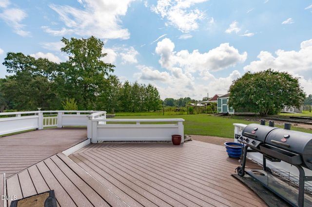 118 Victory Circle, Willow Springs, NC 27592