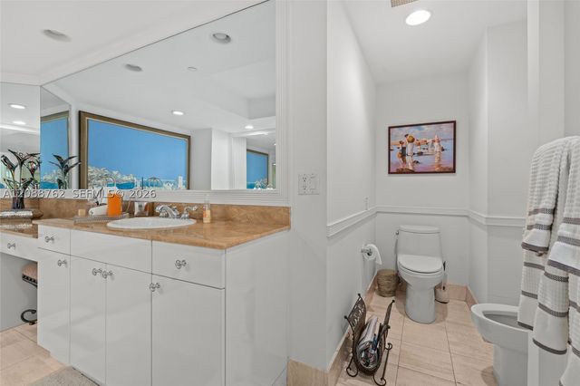 21050 Point Pl 802, Aventura, FL 33180