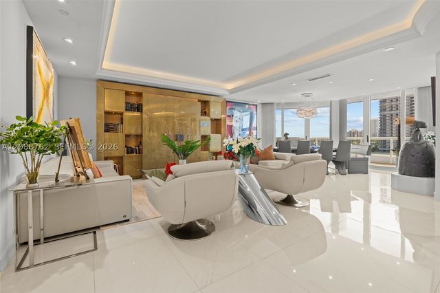 21050 Point Pl 802, Aventura, FL 33180