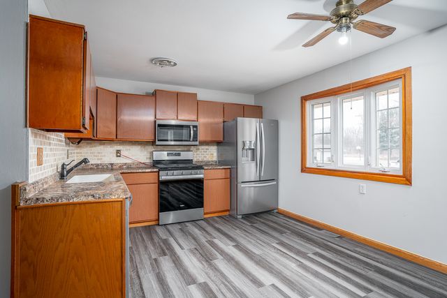 4905 50th Street, Moline, IL 61265