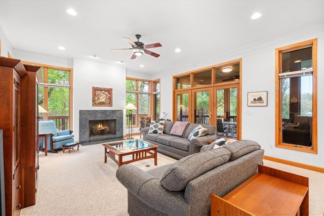 445 Huntington Drive, Ann Arbor, MI 48104