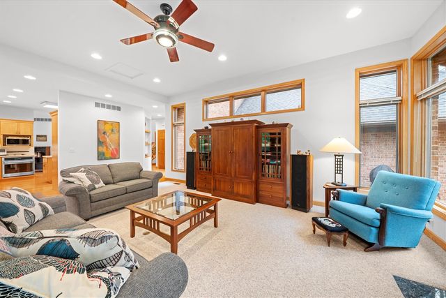 445 Huntington Drive, Ann Arbor, MI 48104