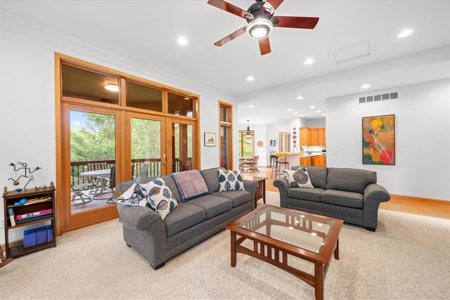 445 Huntington Drive, Ann Arbor, MI 48104