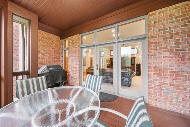 445 Huntington Drive, Ann Arbor, MI 48104