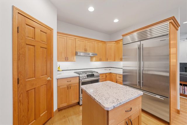 445 Huntington Drive, Ann Arbor, MI 48104