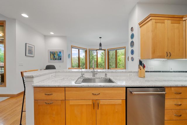 445 Huntington Drive, Ann Arbor, MI 48104