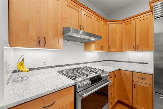 445 Huntington Drive, Ann Arbor, MI 48104
