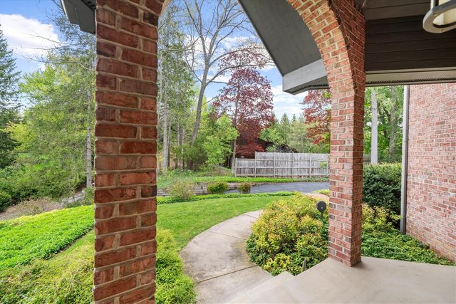 445 Huntington Drive, Ann Arbor, MI 48104