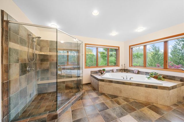 445 Huntington Drive, Ann Arbor, MI 48104