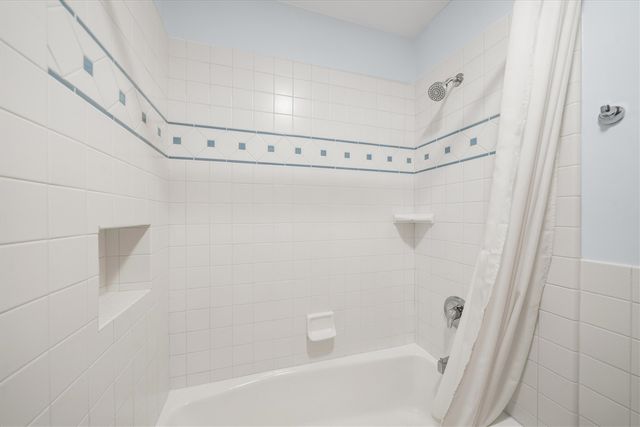 445 Huntington Drive, Ann Arbor, MI 48104