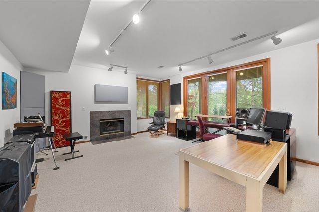 445 Huntington Drive, Ann Arbor, MI 48104