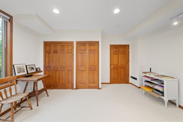 445 Huntington Drive, Ann Arbor, MI 48104