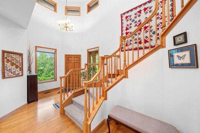 445 Huntington Drive, Ann Arbor, MI 48104