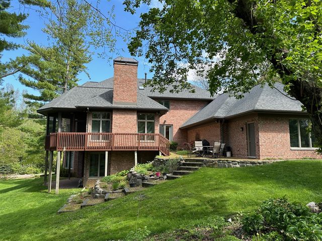 445 Huntington Drive, Ann Arbor, MI 48104