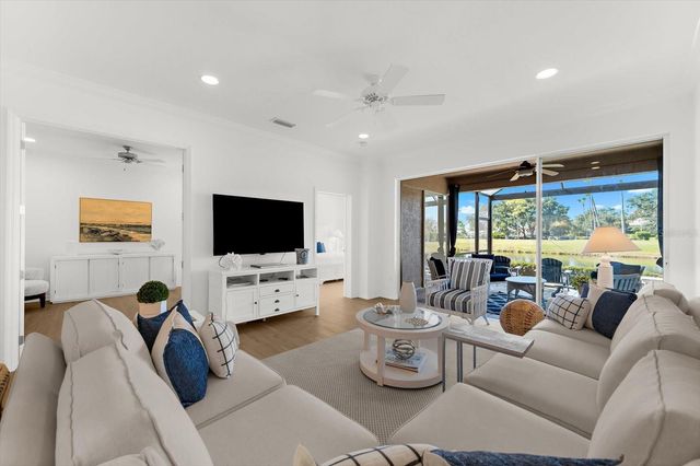 4924 MAHOGANY RUN AVENUE, Sarasota, FL 34241