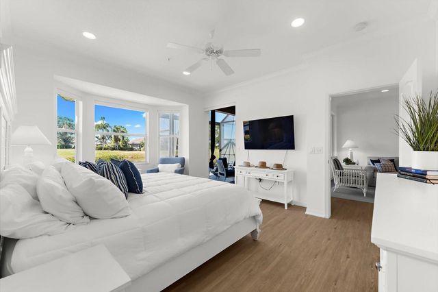 4924 MAHOGANY RUN AVENUE, Sarasota, FL 34241