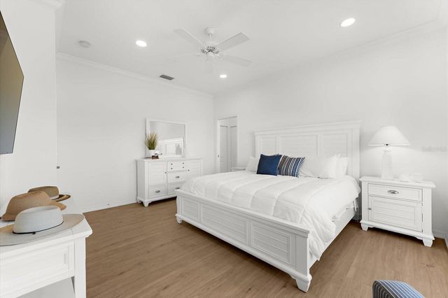 4924 MAHOGANY RUN AVENUE, Sarasota, FL 34241