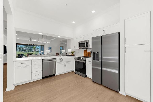 4924 MAHOGANY RUN AVENUE, Sarasota, FL 34241