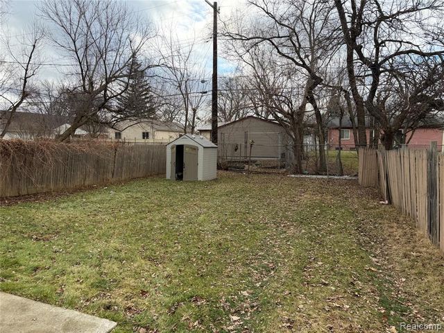 11775 Inkster Road, Livonia, MI 48150