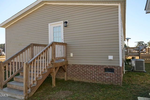 88 Stardust Lane, Selma, NC 27576