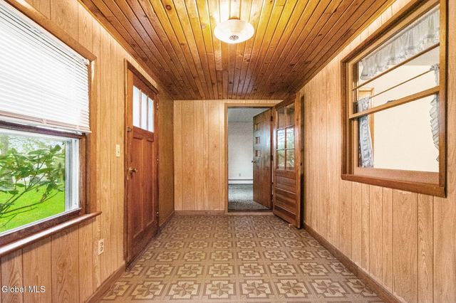 351 Farm To Market Road, Mechanicville, NY 12118