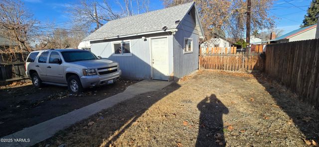 1525 Garfield Ave Ave, Yakima, WA 98902