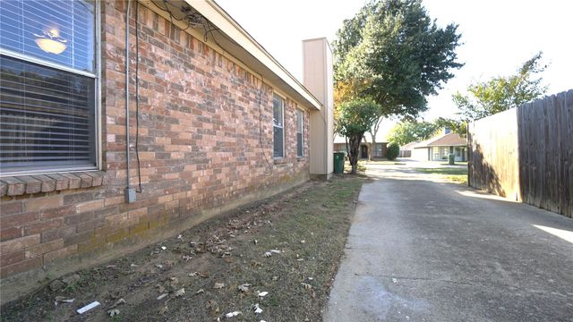 2501 Lido Lane, Arlington, TX 76015