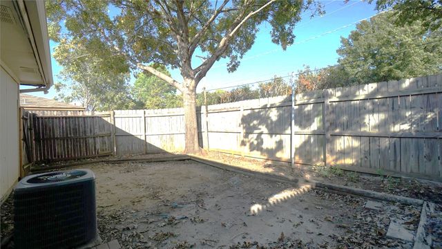 2501 Lido Lane, Arlington, TX 76015