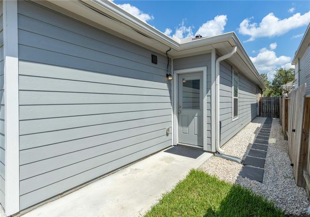 24751 Russet Bluff Trail, Houston, TX 77336
