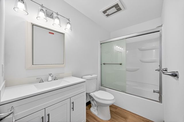 16 Washburn St, New Bedford, MA 02740