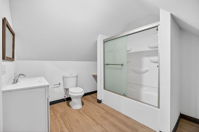 16 Washburn St, New Bedford, MA 02740