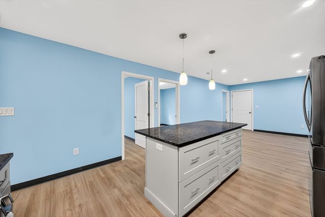 16 Washburn St, New Bedford, MA 02740