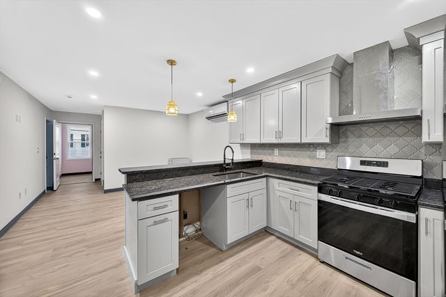 16 Washburn St, New Bedford, MA 02740